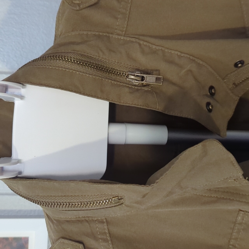 Lightweight jacket - Picture 6 of 6